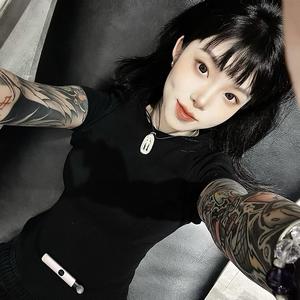 星百万x头像