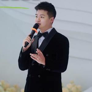 婚礼主持人邓艺头像