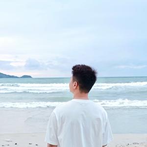 武汉小阿旭头像
