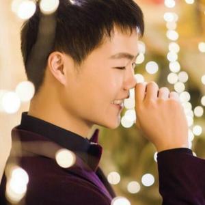周罗头像