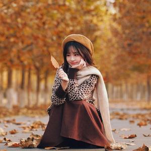 莫莫小侃头像