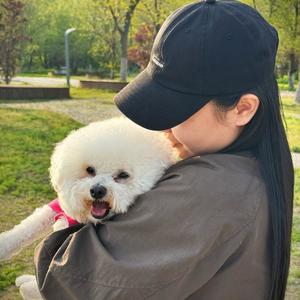 刁妮头像