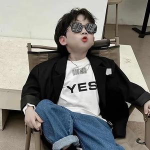 云南老七头像