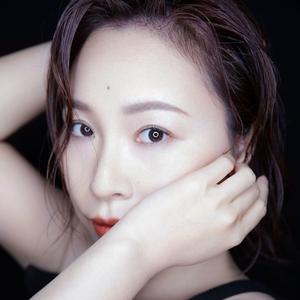 主播丁兰头像