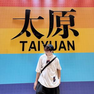 太原发现哥头像