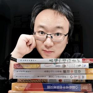 易鸣谦爱心理头像