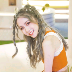 乔芯翊.头像