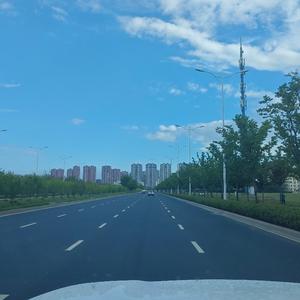 努力奋斗的阿伟头像