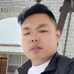 小梁头像
