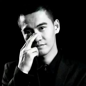 我嘞个三金吖头像