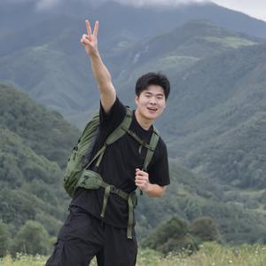 雨中领悟诗意的悟者头像