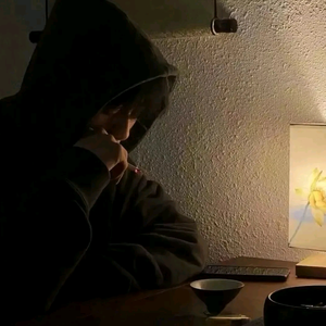 等星辰停在黎明头像