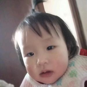 语沫粑粑头像