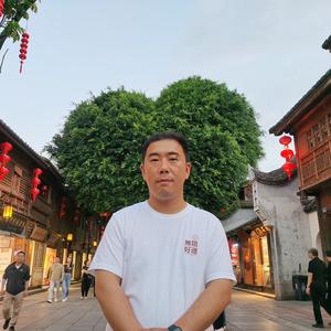 直率树洞先生头像