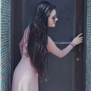 黄小姐啦头像