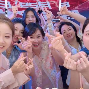 啊雅vlog头像
