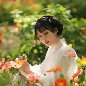 羌乡糖糖老师头像