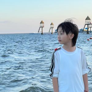 君昊吖头像