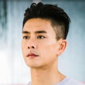 爱吃面包的IT人头像