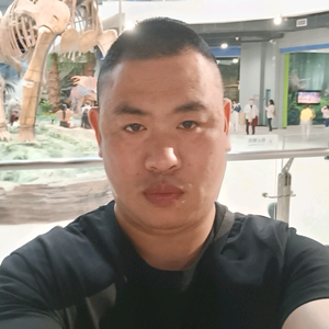 治愈系光头强有话说头像