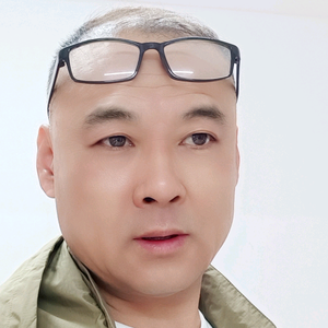 臣本布衣头像