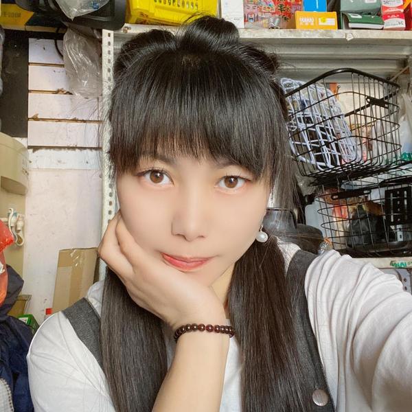 率真精修电车头像
