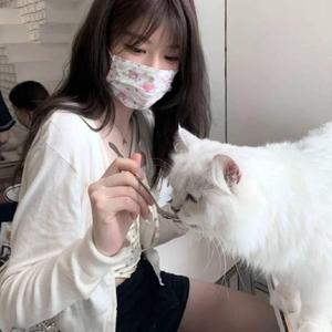 小愛追剧头像