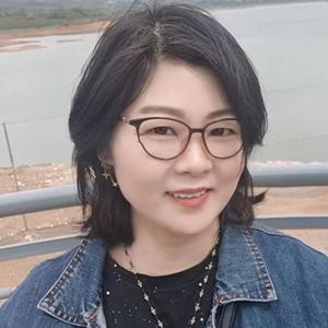 美国怡口净水周周头像