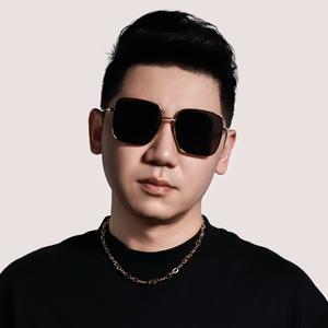 王绎龙与王子星头像