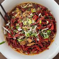 博学多才的我爱富婆头像