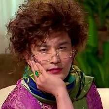 比黄晓阳还帅的男人头像