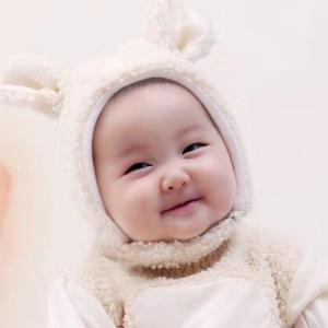 容儿rer头像