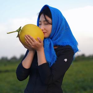 胡卿月头像