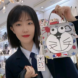 小田姐姐的包包头像