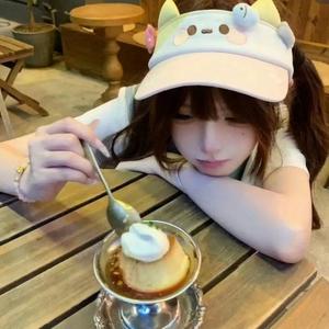 小哭包灬筱筱头像