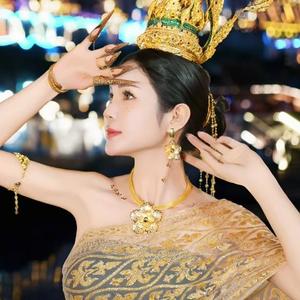 游山玩水4V4j头像