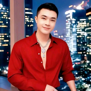 杨山德头像