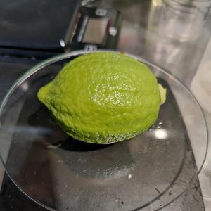 香水柠檬小陆头像