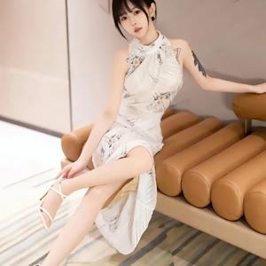 万花千草独独想头像