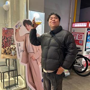 小维同学y头像