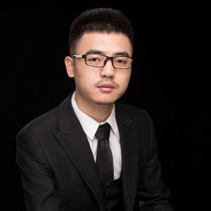 设计师陈亮头像