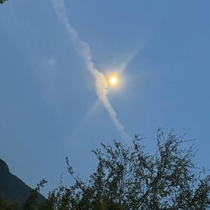 揽一轮明月头像