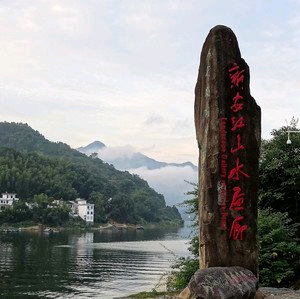 筱筱诵读头像