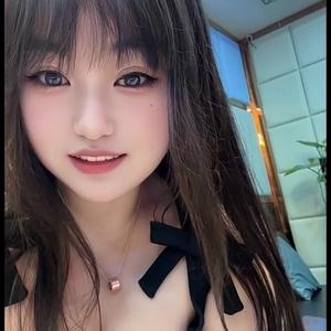 武彩银儿头像