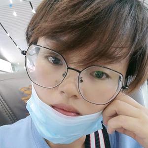 带娃的迷糊妈妈头像