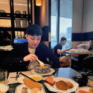 百万锹头像