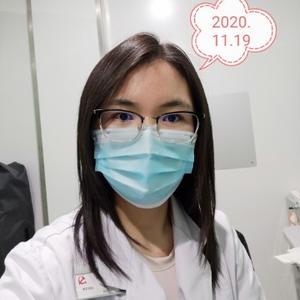 大脸视光师何敏头像