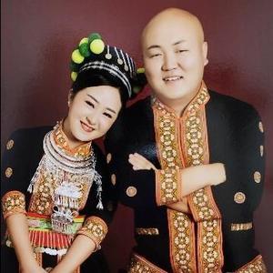 老挝媳妇中国老公头像