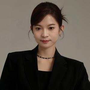 米丽（眼影少女）头像