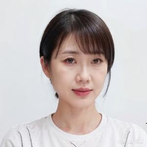 星空姐头像